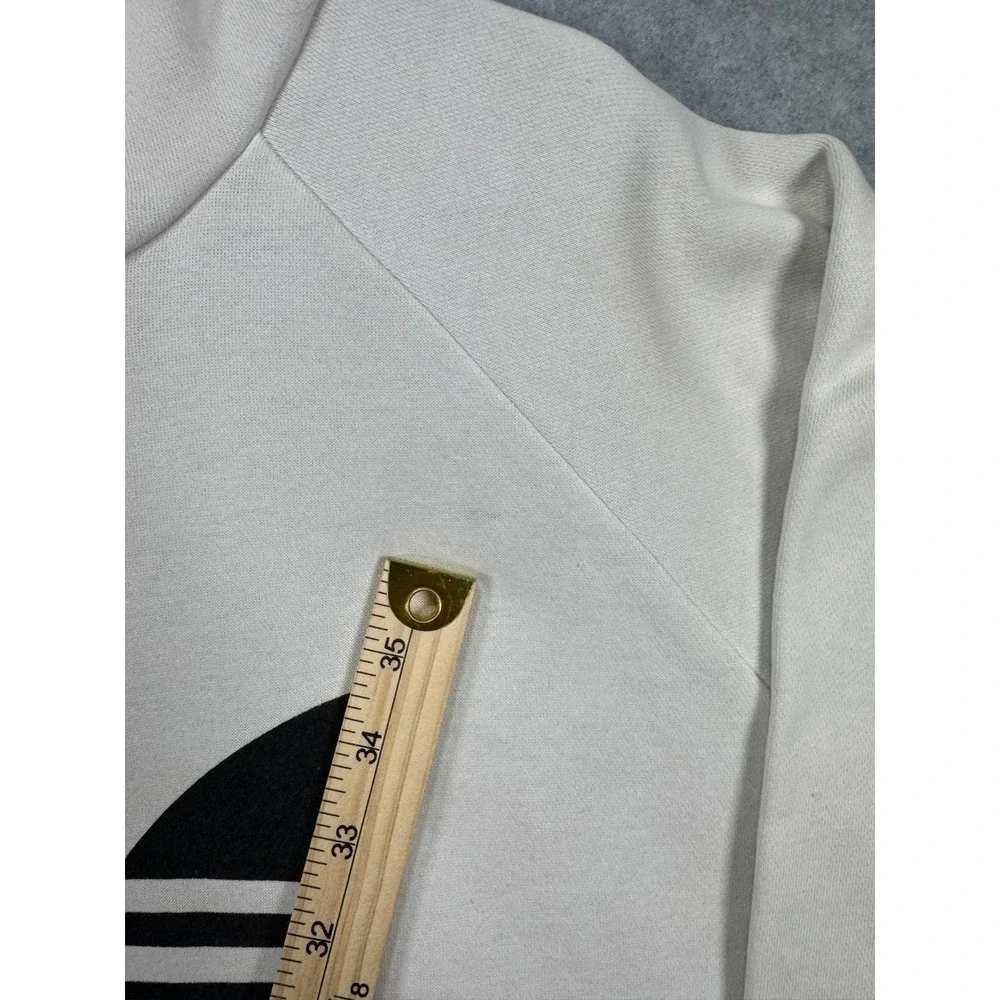 adidas originals trefoil